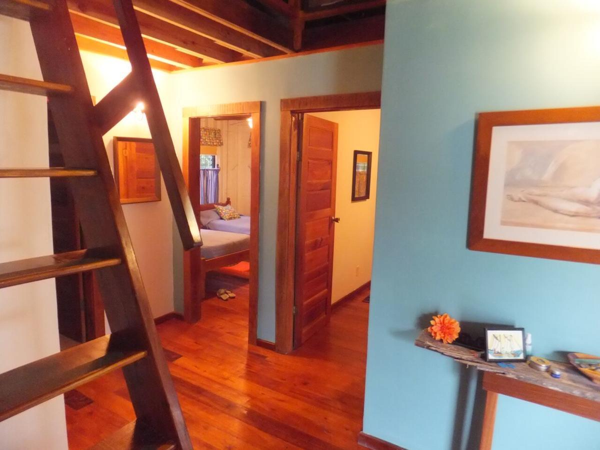 The Bottle Tree House Villa Caye Caulker Exterior photo